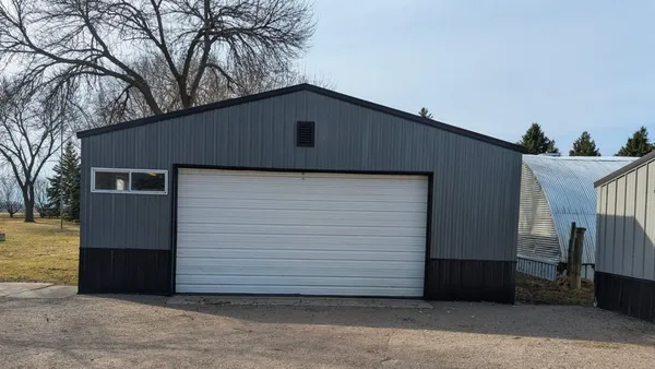 $529,000 | 6005 30th Avenue Southwest, Montevideo, MN 56265