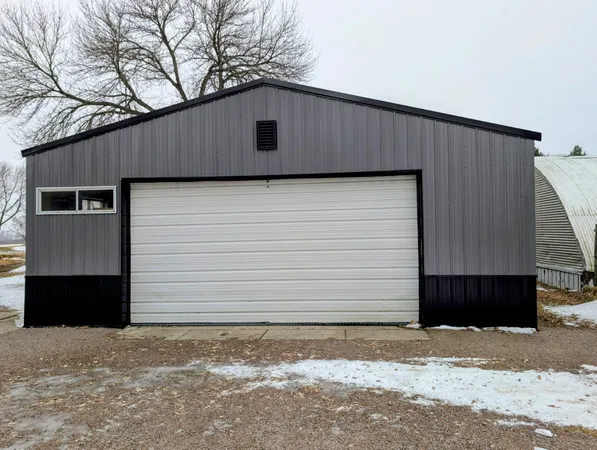 $529,000 | 6005 30th Avenue Southwest, Montevideo, MN 56265