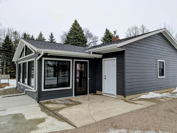 $529,000 | 6005 30th Avenue Southwest, Montevideo, MN 56265