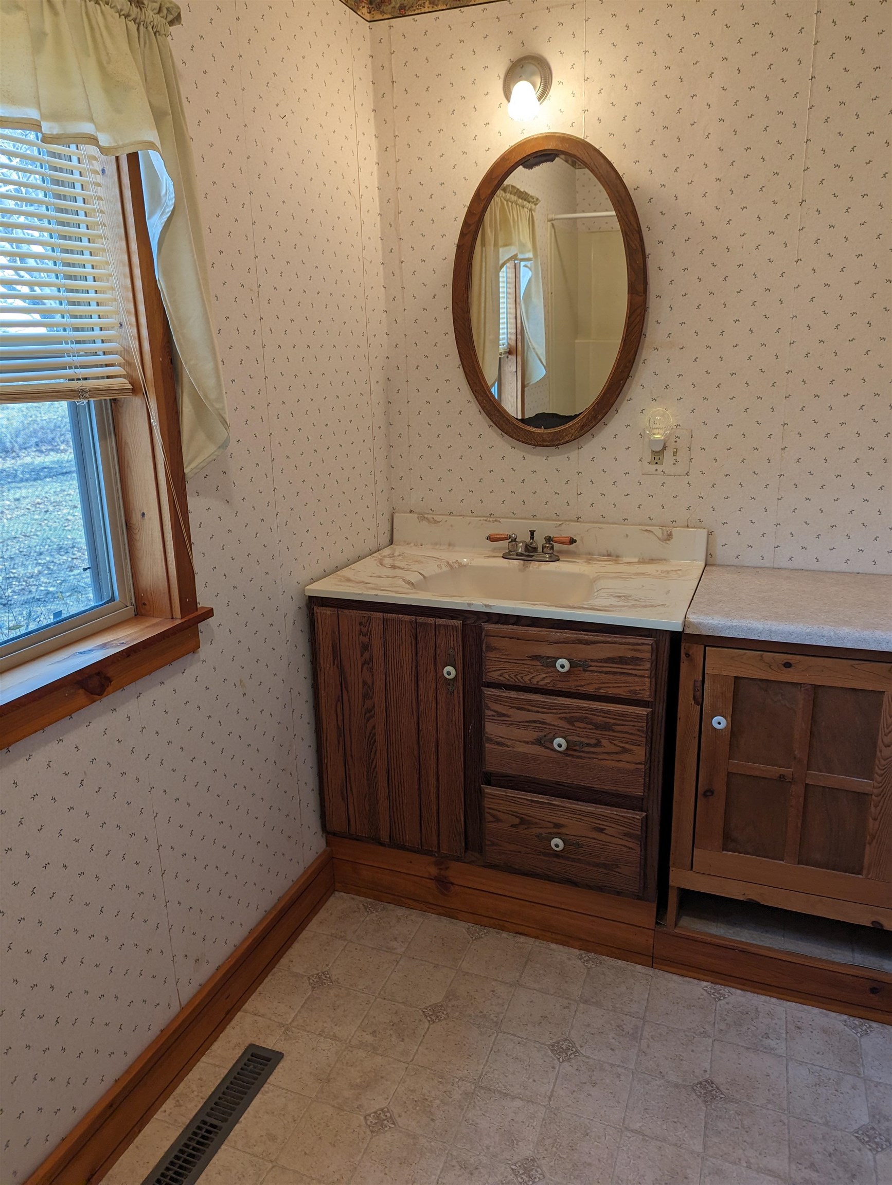 3184 East Borchers Road Freeport, IL 61032 - Photo 14 of 25 Gallery Image 14
