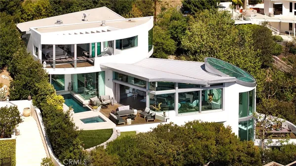 an aerial view of multiple house