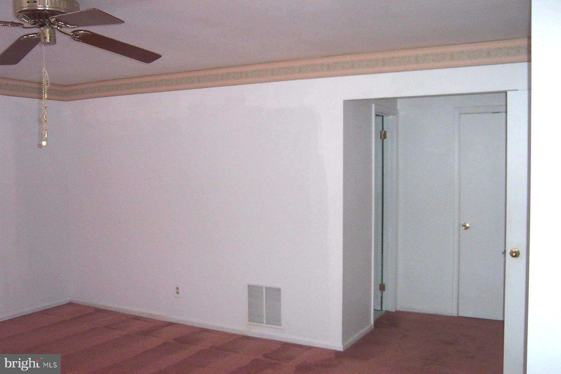 17 Creek Road Sewell, NJ 08080 - Photo 22 of 24 Master Bedroom