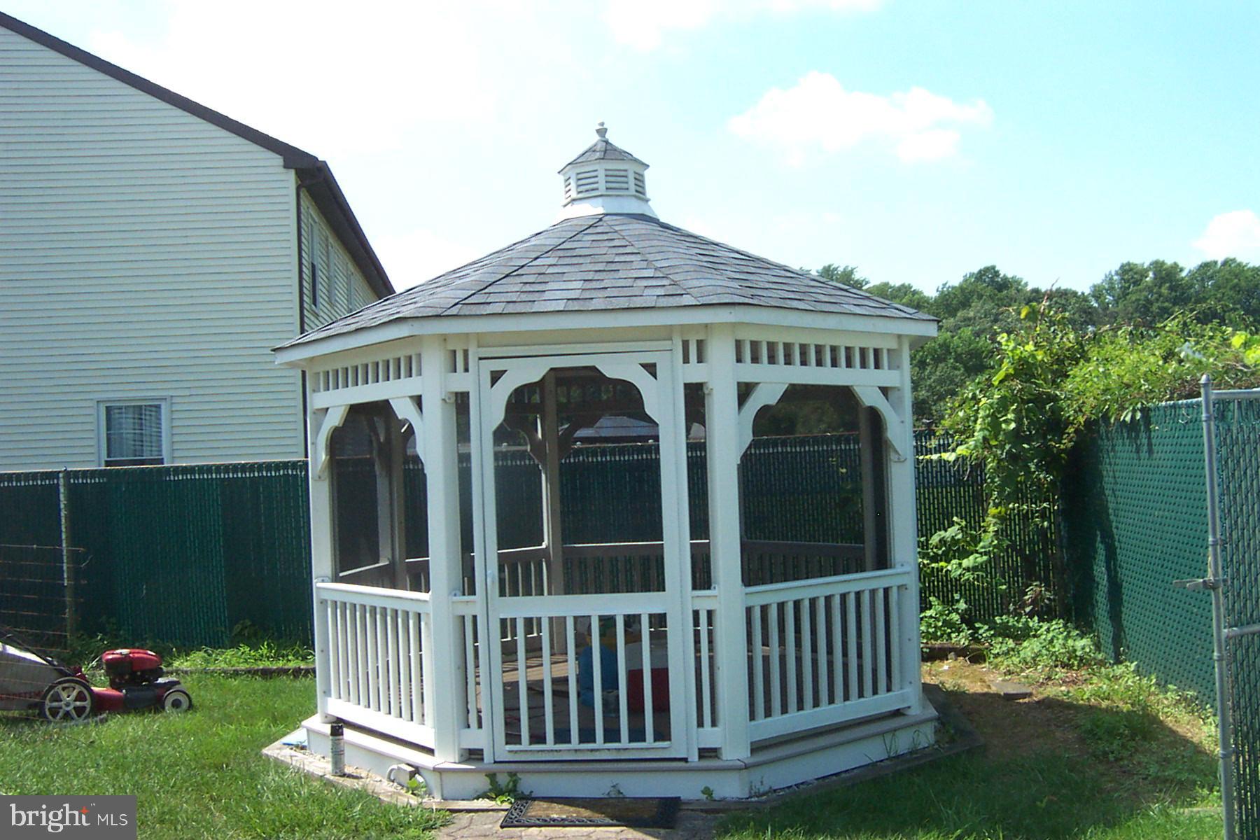 17 Creek Road Sewell, NJ 08080 - Photo 6 of 24 Gazebo