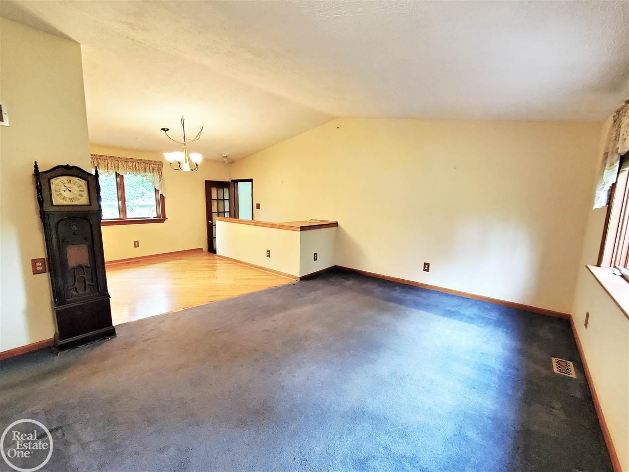 1205 Miller Road Lake Orion, MI 48362 - Photo 15 of 74 50055113-16.JPG