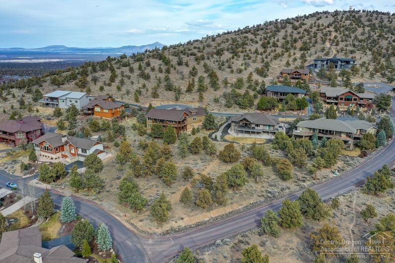 18 Highland View Loop Redmond, OR 97756 - Photo 2 of 22 Additional Photo
