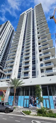 $3,400 | 11 Northeast 6th Street, Unit 1911, Miami, FL 33132