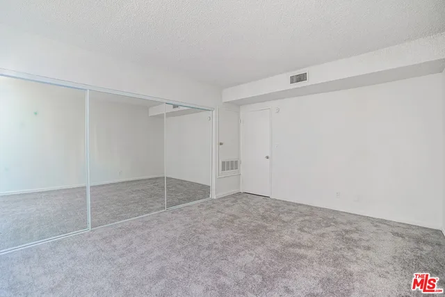 $9,950,000 | 6121 Woodman Avenue, Van Nuys, CA 91401