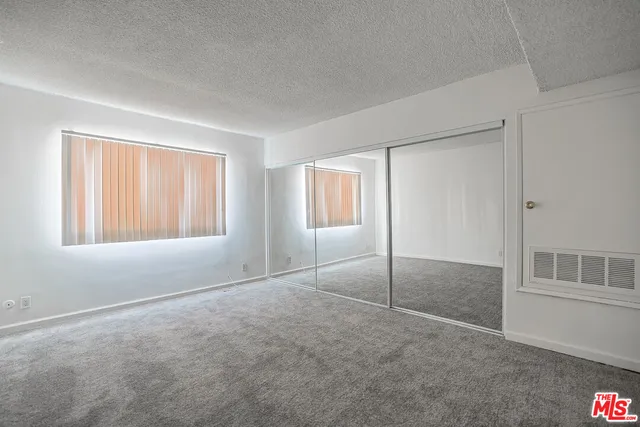 $9,950,000 | 6121 Woodman Avenue, Van Nuys, CA 91401