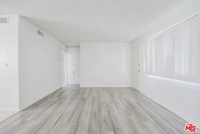 $9,950,000 | 6121 Woodman Avenue, Van Nuys, CA 91401