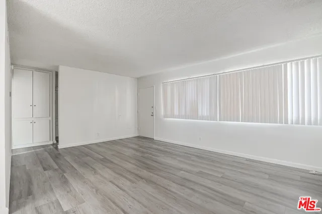 $9,950,000 | 6121 Woodman Avenue, Van Nuys, CA 91401