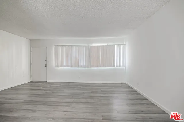 $9,950,000 | 6121 Woodman Avenue, Van Nuys, CA 91401