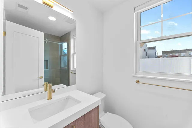 $3,800 | 6717 Madison Street, Guttenberg, NJ 07093