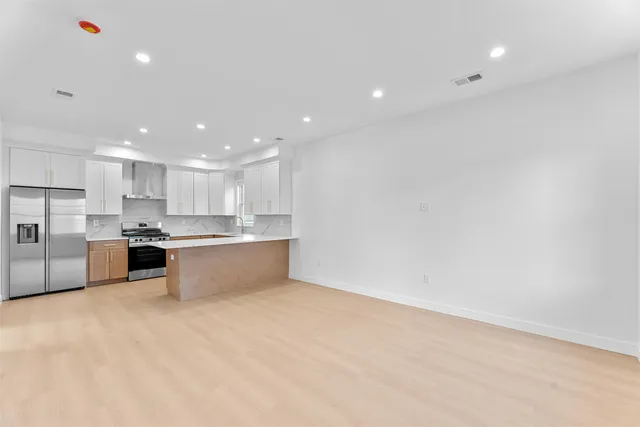 $3,800 | 6717 Madison Street, Guttenberg, NJ 07093