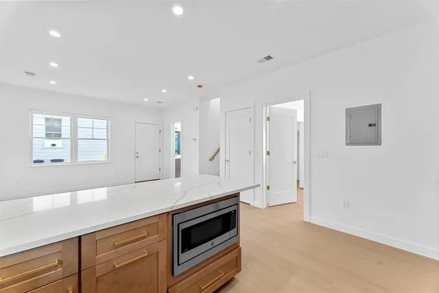 $3,800 | 6717 Madison Street, Guttenberg, NJ 07093