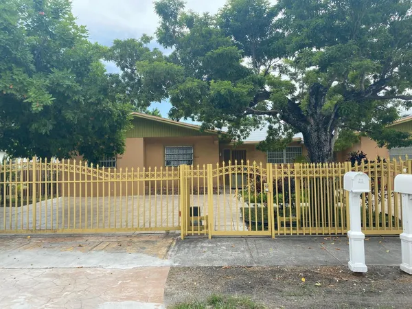 $2,750 | 1050 Northwest 100th Street, Miami, FL 33150