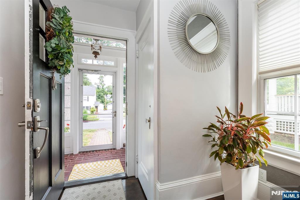 73 Hawthorne Avenue Glen Ridge, NJ 07028 - Photo 5 of 50
