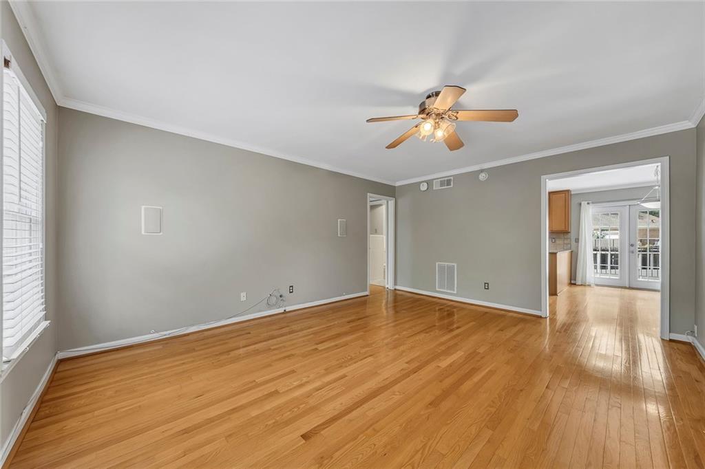 1101 Collier Road Northwest, Unit Q5 Atlanta, GA 30318 - Photo 4 of 24 Gallery Image 4
