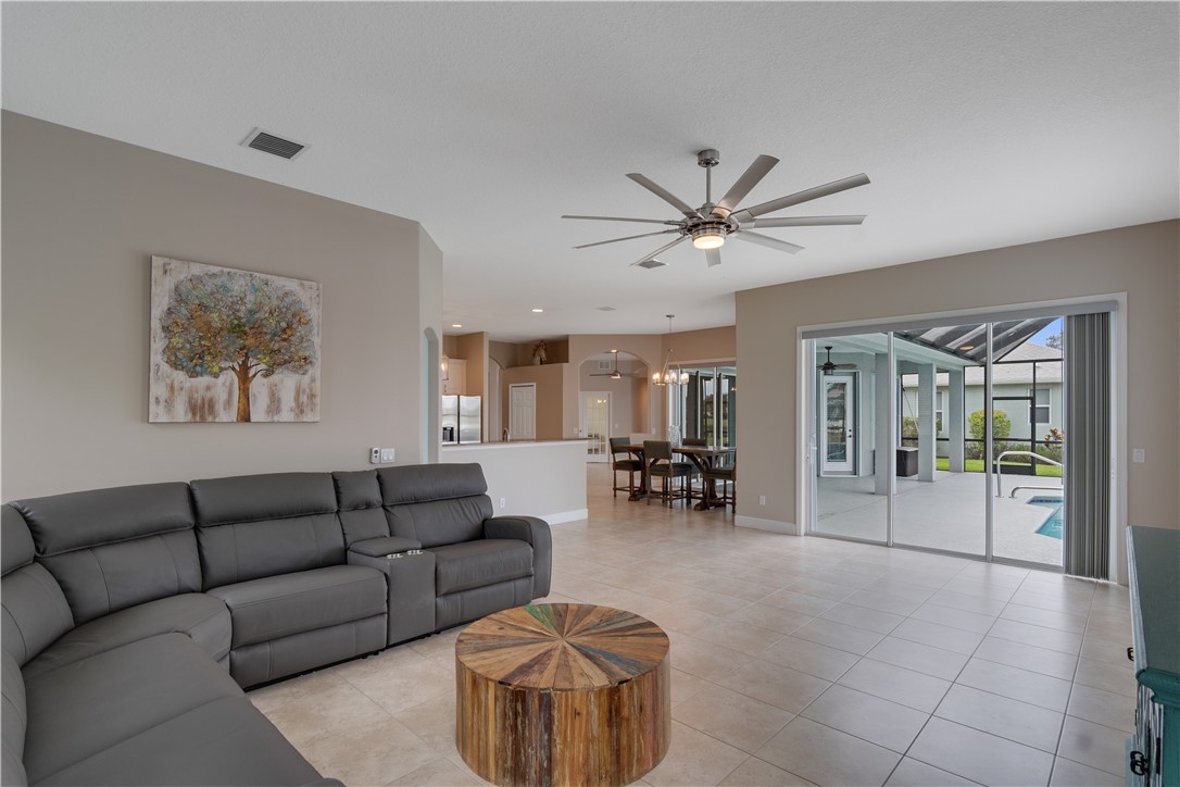 4670 Stephanie Lane Southwest Vero Beach, FL 32968 - Photo 14 of 36