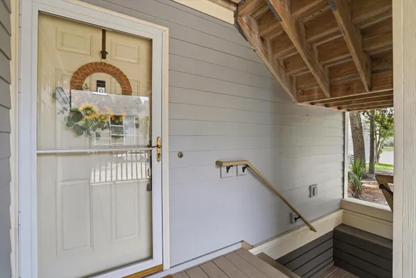 $585,000 | 207 Little Oak Island Drive, Folly Beach, SC 29439