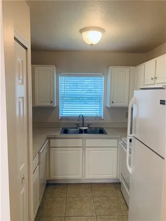 $1,700 | 186 Empress Avenue, Unit B, Sebastian, FL 32958