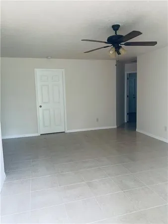 $1,700 | 186 Empress Avenue, Unit B, Sebastian, FL 32958