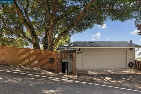 a front view of house with yard