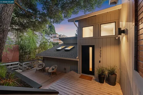 a house view with a outdoor space