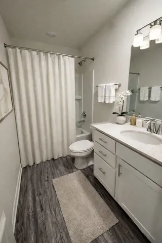 $3,100 | 1654 BENTZ Way, Batavia, IL 60510