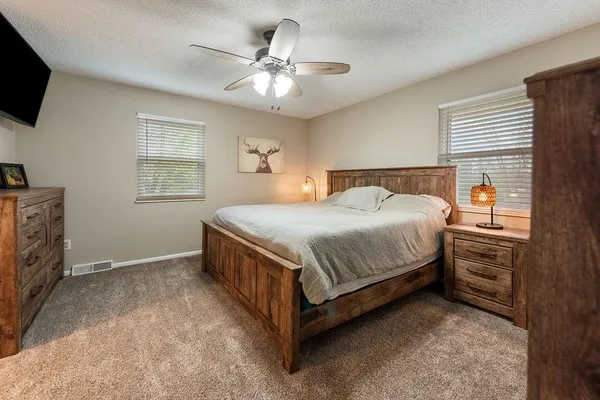 $369,000 | 706 Ozark Short Line, Odessa, MO 64076