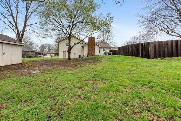 $369,000 | 706 Ozark Short Line, Odessa, MO 64076