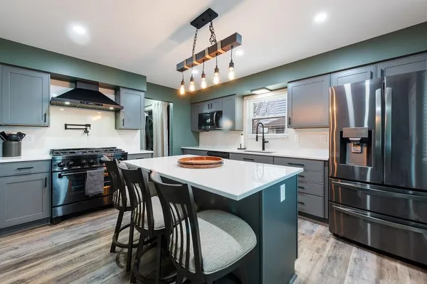 $369,000 | 706 Ozark Short Line, Odessa, MO 64076