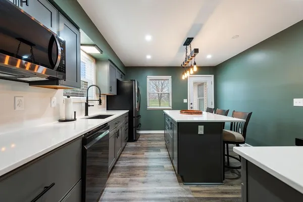 $369,000 | 706 Ozark Short Line, Odessa, MO 64076