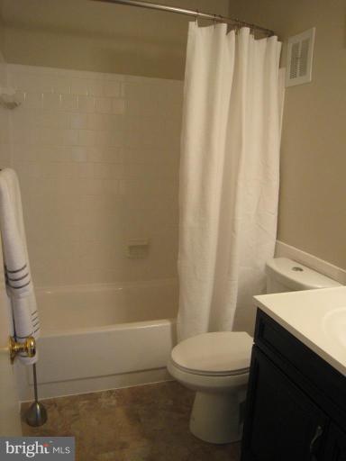 1821 Wainwright Drive Reston, VA 20190 - Photo 15 of 26 Master Bath