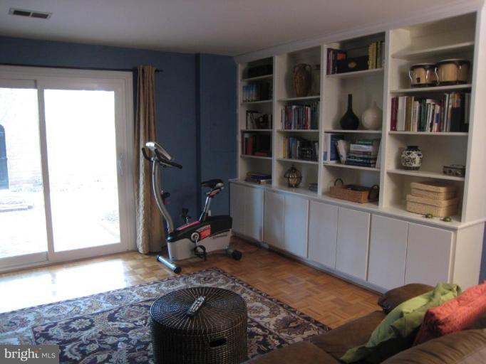 1821 Wainwright Drive Reston, VA 20190 - Photo 7 of 26 Recreation Room #2