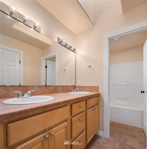 $650,000 | 13908 Beverly Park Road, Lynnwood, WA 98087