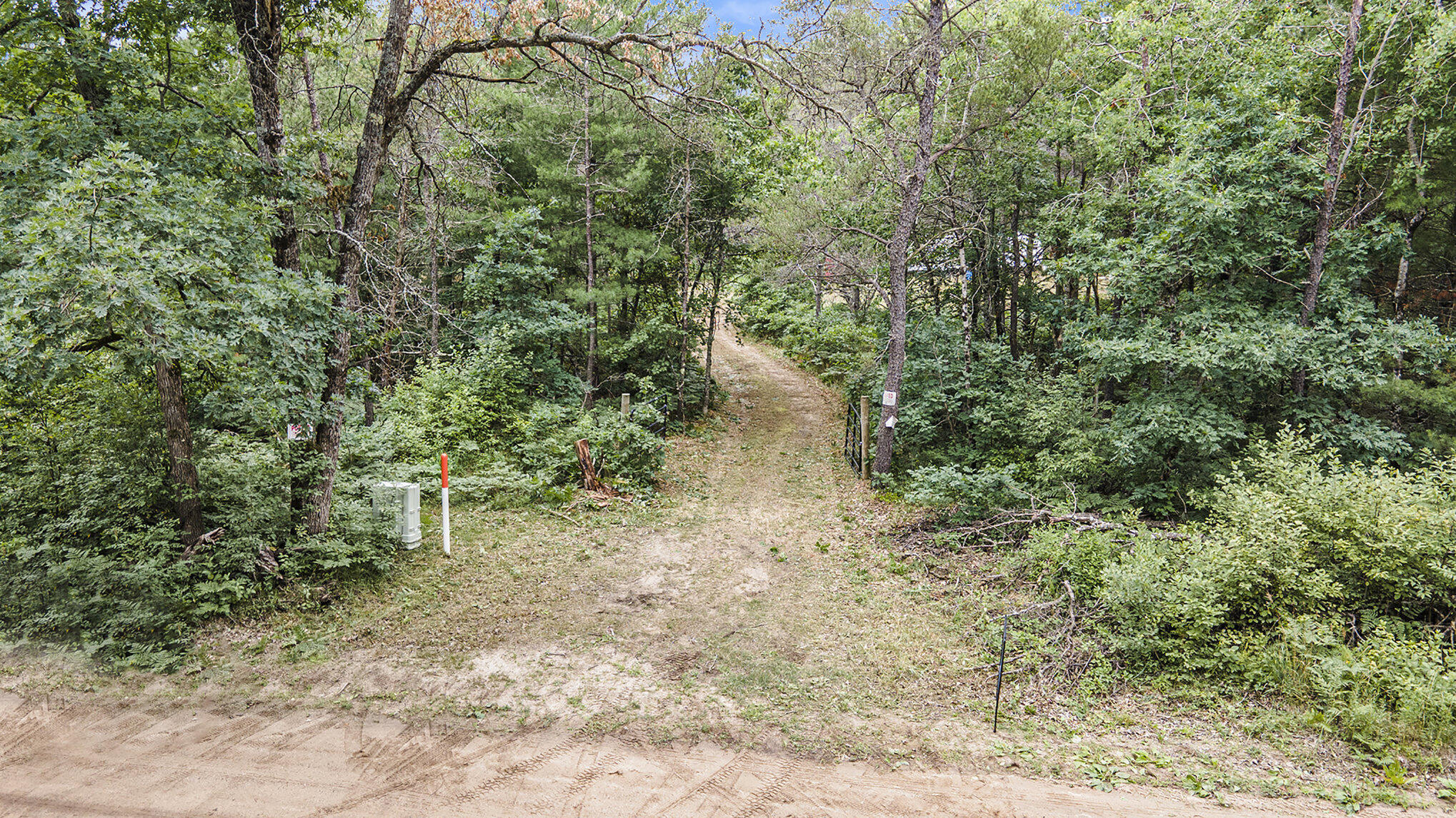 4177 South Michway Baldwin, MI 49304 - Photo 6 of 35 file_151