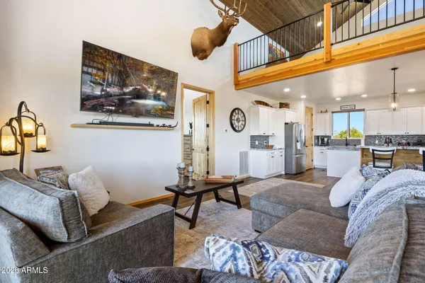 $1,185,000 | 2258 Big Bear Circle, Overgaard, AZ 85933