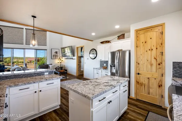 $1,185,000 | 2258 Big Bear Circle, Overgaard, AZ 85933