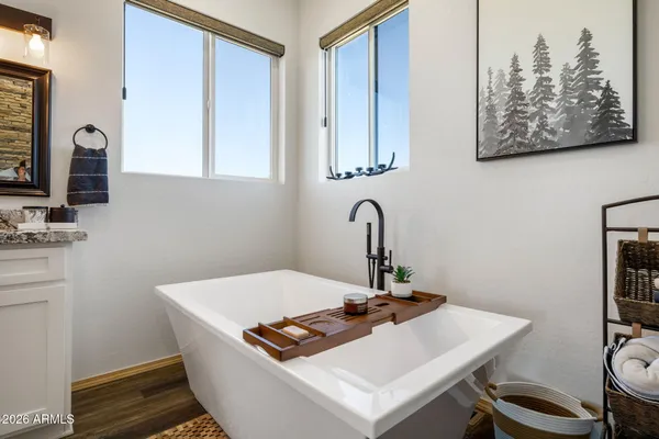 $1,185,000 | 2258 Big Bear Circle, Overgaard, AZ 85933