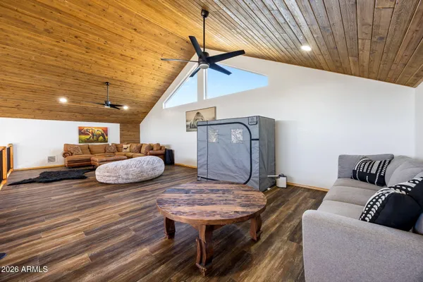 $1,185,000 | 2258 Big Bear Circle, Overgaard, AZ 85933