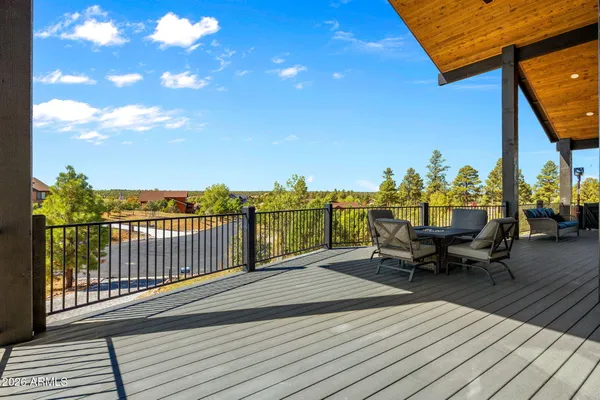 $1,185,000 | 2258 Big Bear Circle, Overgaard, AZ 85933
