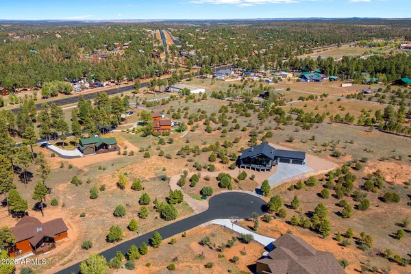 $1,185,000 | 2258 Big Bear Circle, Overgaard, AZ 85933