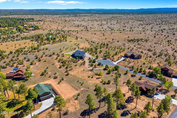 $1,185,000 | 2258 Big Bear Circle, Overgaard, AZ 85933