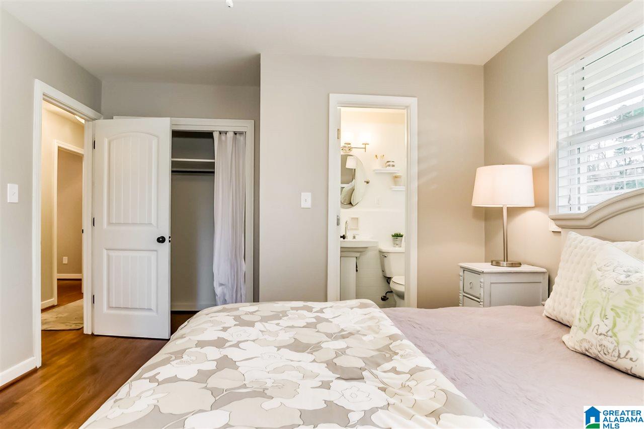 1631 Cresthill Road Birmingham, AL 35213 - Photo 20 of 34