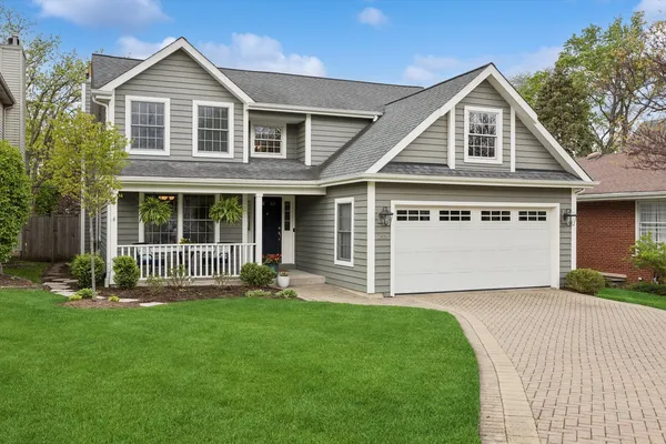 $1,275,000 | 749 Summit Street, Downers Grove, IL 60515