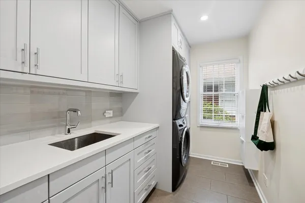 $1,275,000 | 749 Summit Street, Downers Grove, IL 60515
