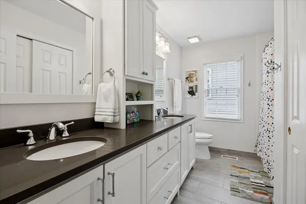 $1,275,000 | 749 Summit Street, Downers Grove, IL 60515
