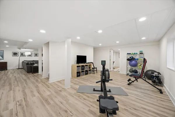 $1,275,000 | 749 Summit Street, Downers Grove, IL 60515