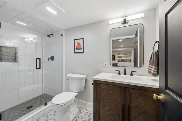 $1,275,000 | 749 Summit Street, Downers Grove, IL 60515