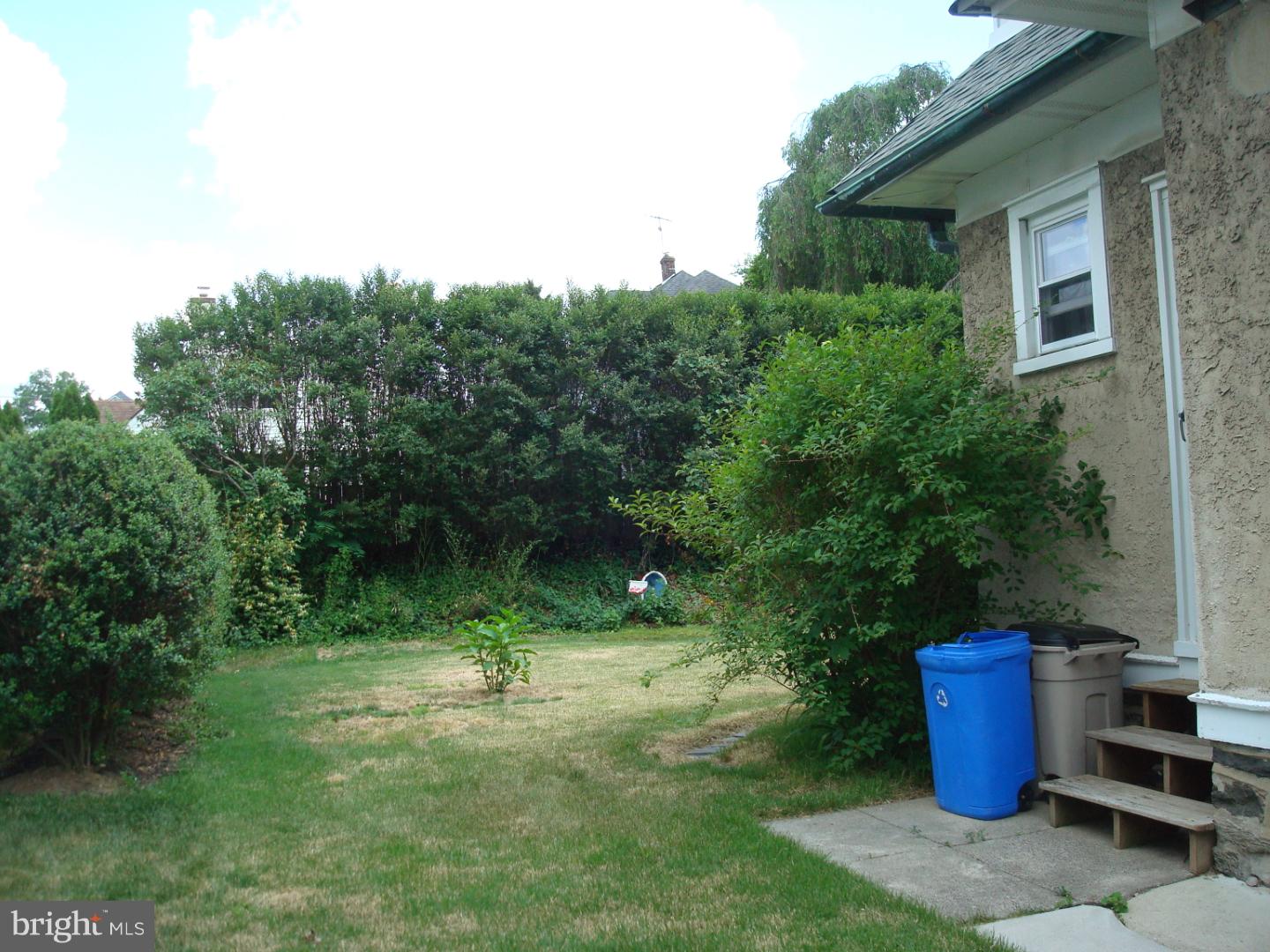 427 Strathmore Road Havertown, PA 19083 - Photo 21 of 22 Side Yard